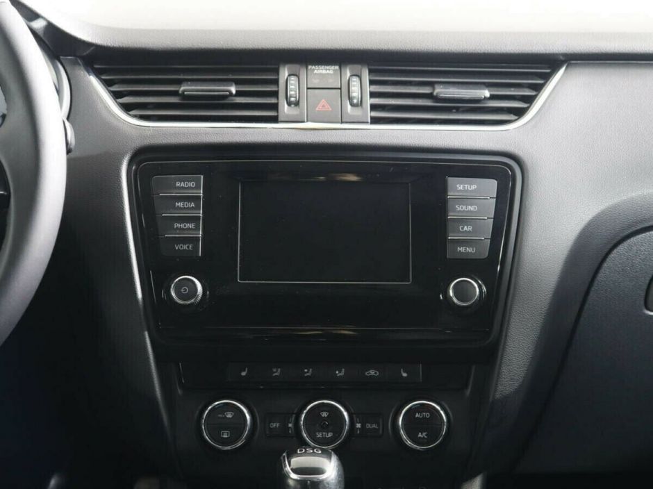 Skoda Octavia 1.8 РКПП, 2015, 100 000 км фото 7