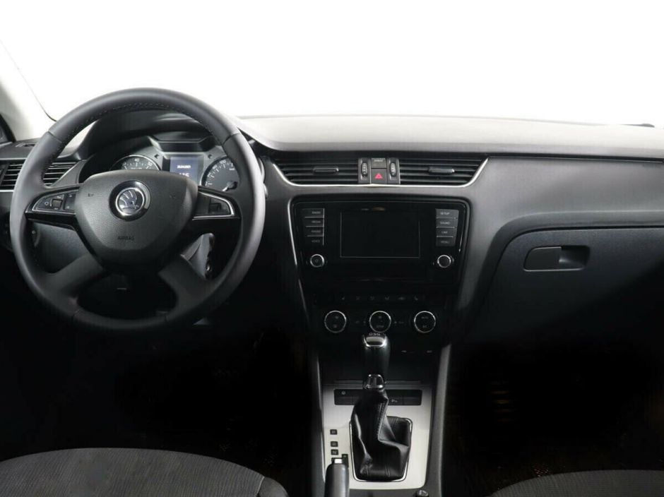 Skoda Octavia 1.8 РКПП, 2015, 100 000 км фото 9