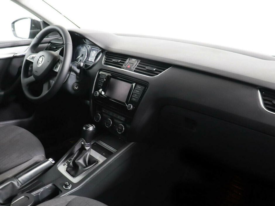 Skoda Octavia 1.8 РКПП, 2015, 100 000 км фото 10