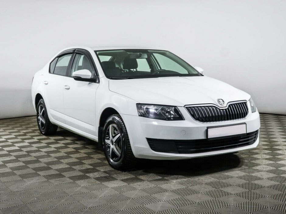 Skoda Octavia 1.6 АКПП, 2015, 110 000 км фото 2