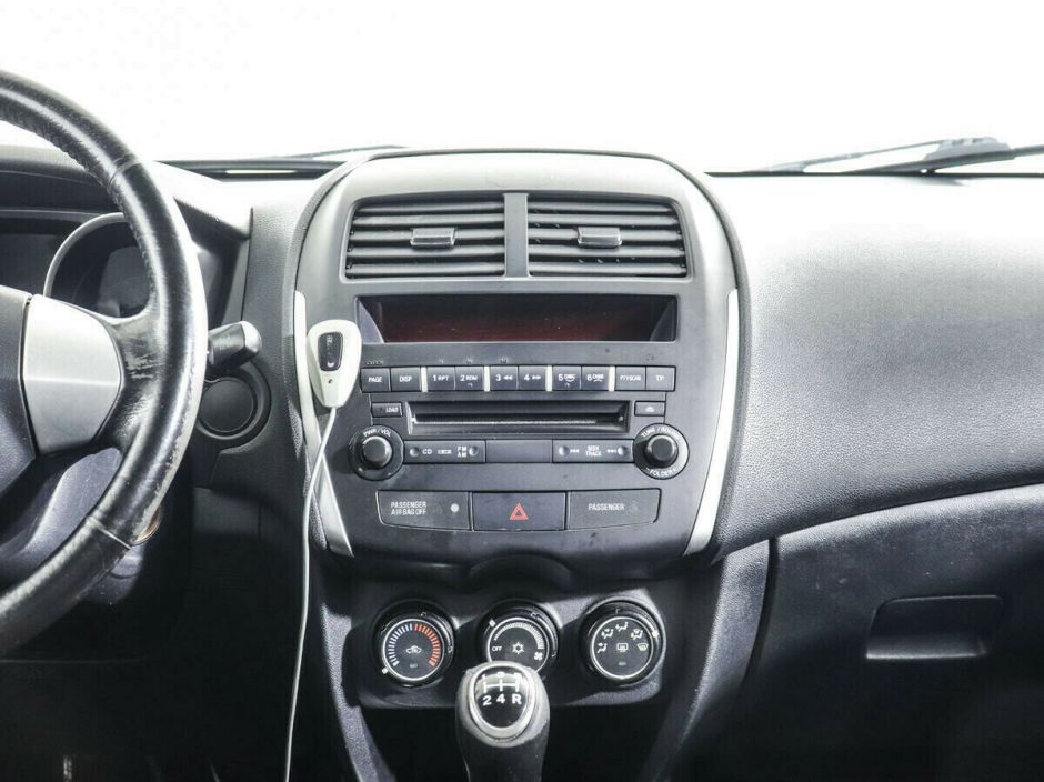 Mitsubishi ASX 1.6 МКПП, 2012, 141 000 км фото 8