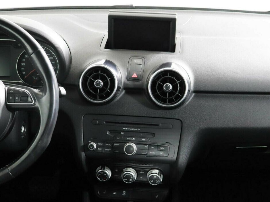 Audi A1 1.4 РКПП, 2011, 146 000 км фото 7