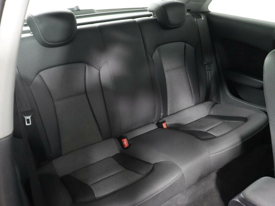 Audi A1 1.4 РКПП, 2011, 146 000 км фото 8