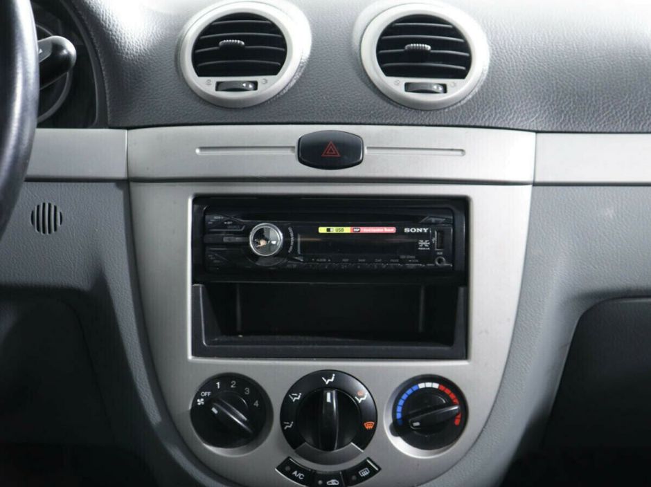 Chevrolet Lacetti 1.6 МКПП, 2012, 144 000 км фото 9