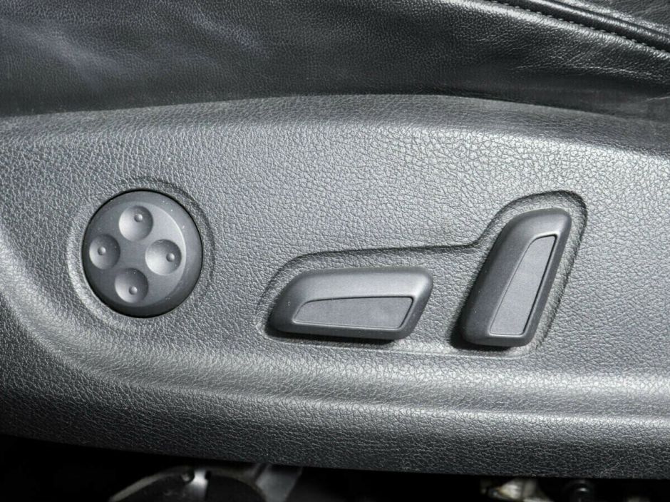 Audi A4 2.0 РКПП, 2011, 143 000 км фото 9