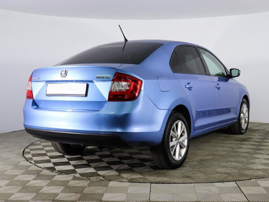 Skoda Rapid 1.4 РКПП, 2015, 98 000 км фото 2