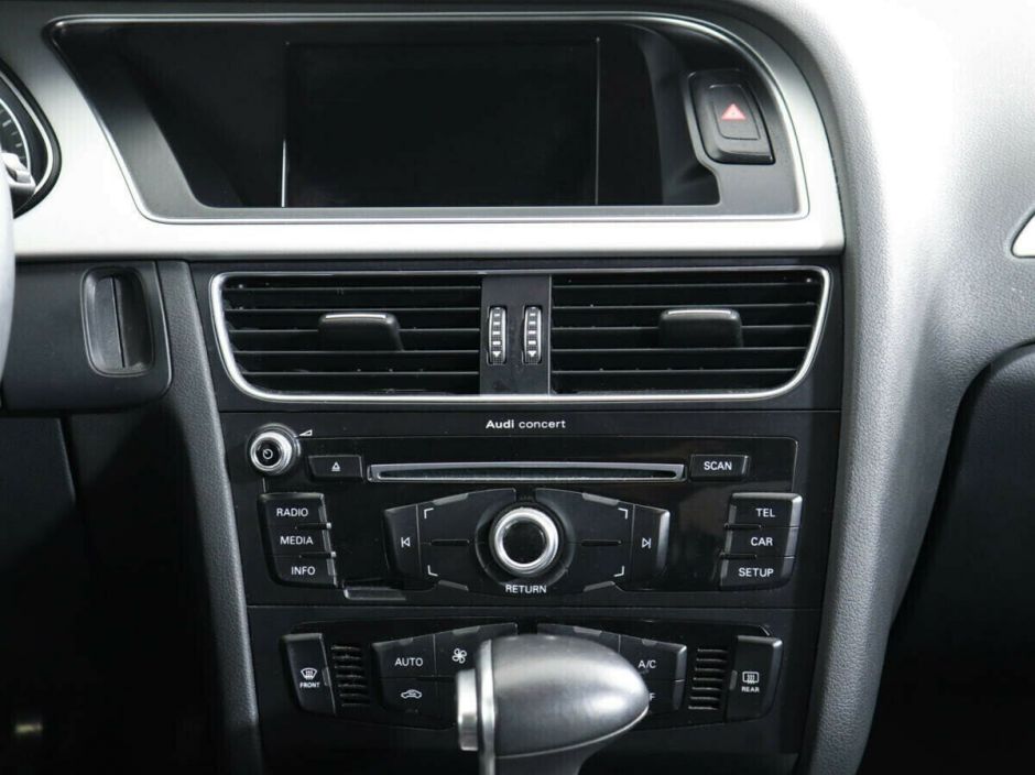 Audi A4 1.8 CVT, 2015, 100 000 км фото 7