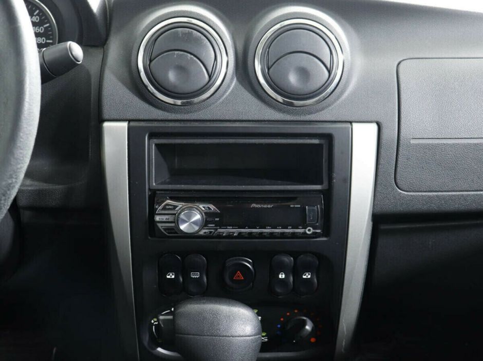 Nissan Almera 1.6 АКПП, 2014, 111 000 км фото 8