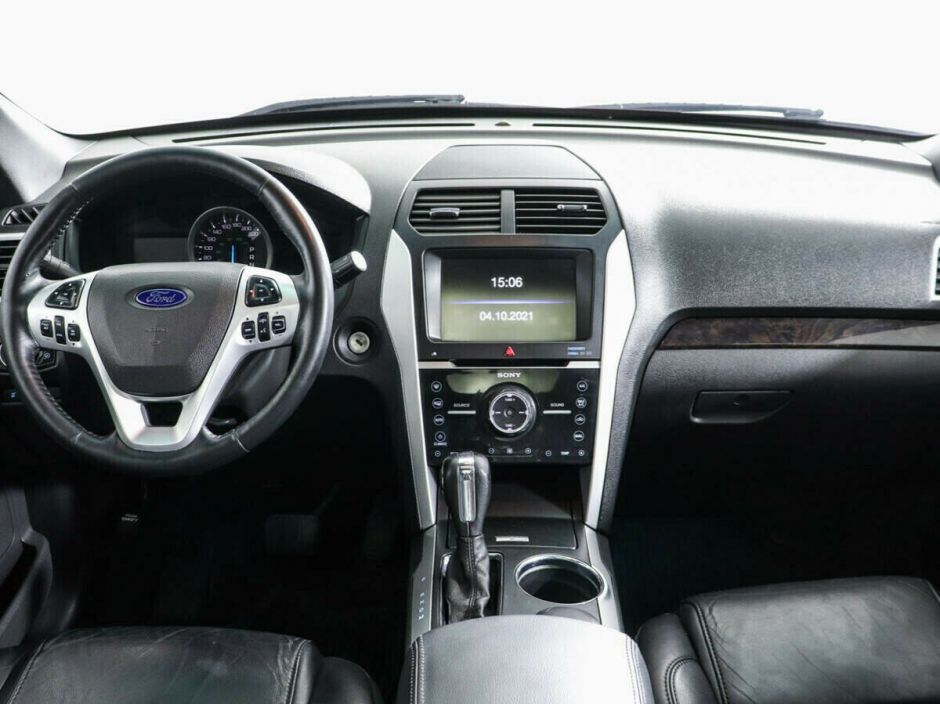 Ford Explorer 3.5 АКПП, 2012, 141 000 км фото 8
