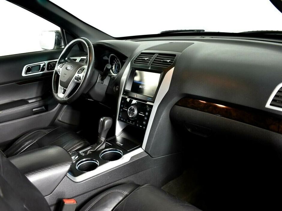 Ford Explorer 3.5 АКПП, 2012, 135 000 км фото 5