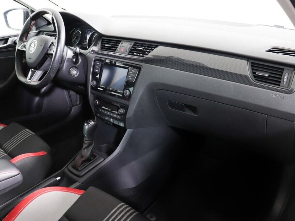 Skoda Rapid 1.6 АКПП, 2018, 69 000 км фото 8