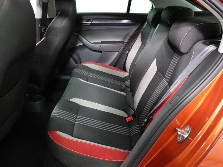 Skoda Rapid 1.6 АКПП, 2018, 69 000 км фото 9