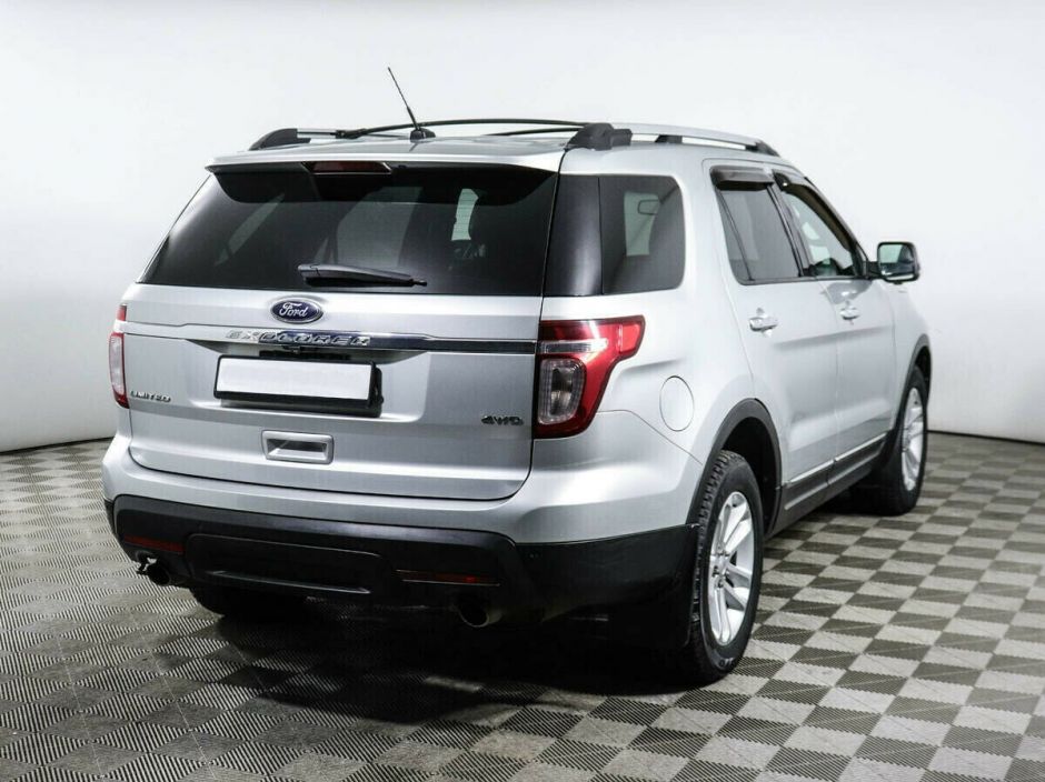Ford Explorer 3.5 АКПП, 2015, 105 000 км фото 3