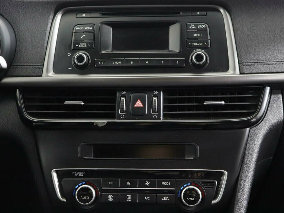 Kia Optima 2.0 АКПП, 2017, 77 000 км фото 8