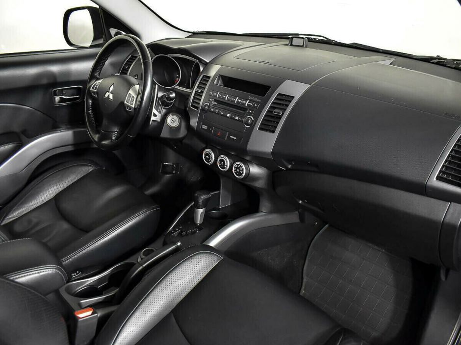 Mitsubishi Outlander 3.0 АКПП, 2007, 203 000 км фото 8