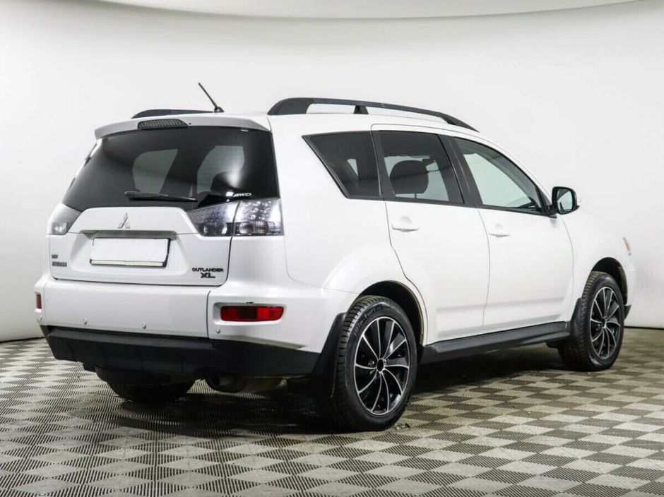 Mitsubishi Outlander 2.0 CVT, 2011, 144 000 км фото 3