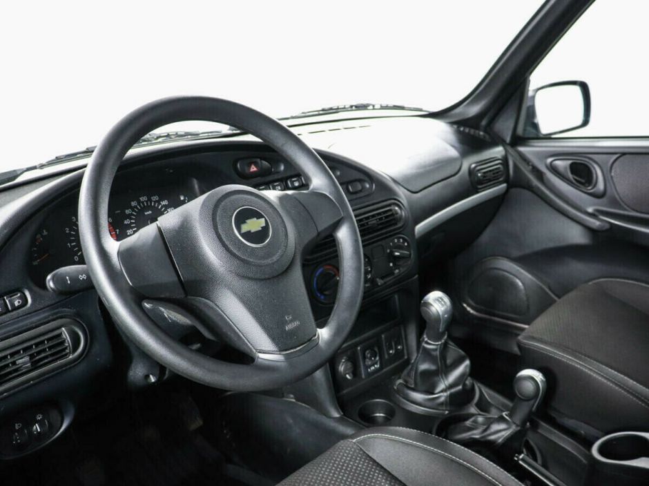 Chevrolet Niva 1.7 МКПП, 2018, 66 000 км фото 5