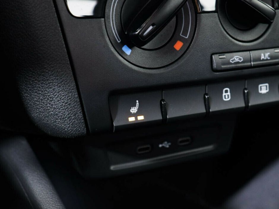 Skoda Rapid 1.6 АКПП, 2020, 50 000 км фото 5