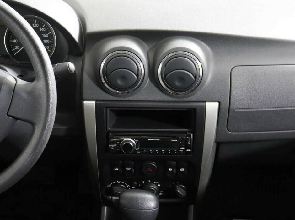 Nissan Almera 1.6 АКПП, 2014, 107 000 км фото 8