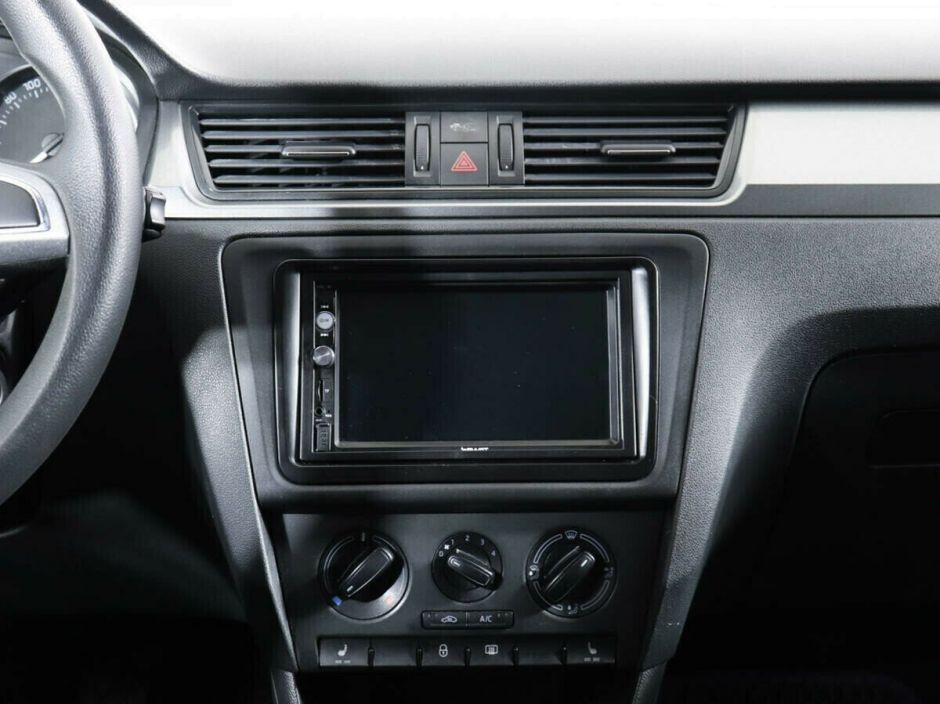 Skoda Rapid 1.2 МКПП, 2014, 117 000 км фото 6