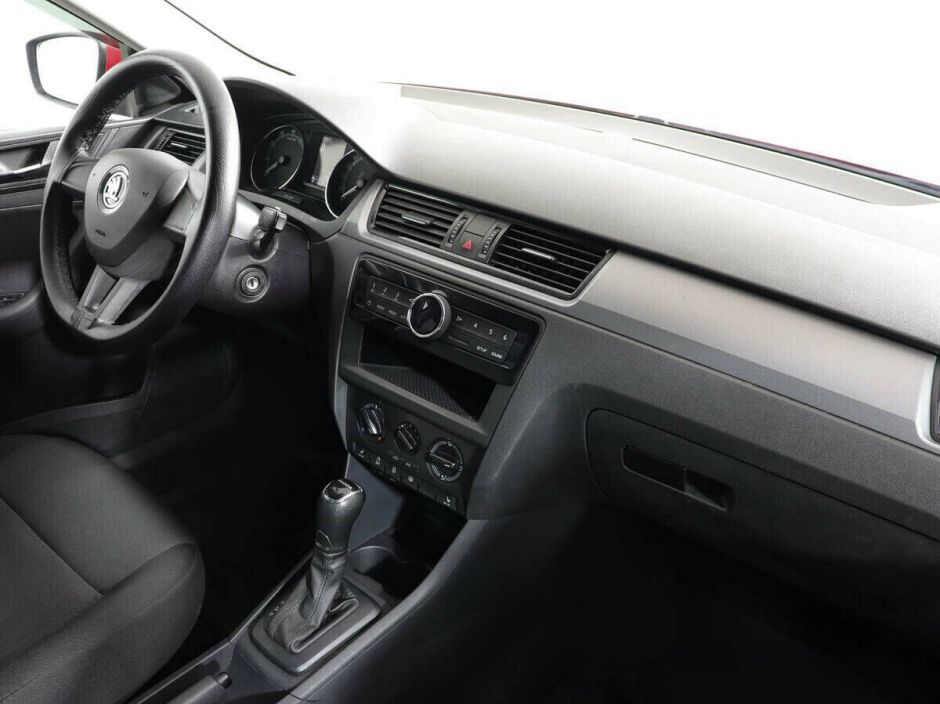Skoda Rapid 1.6 АКПП, 2017, 72 000 км фото 6