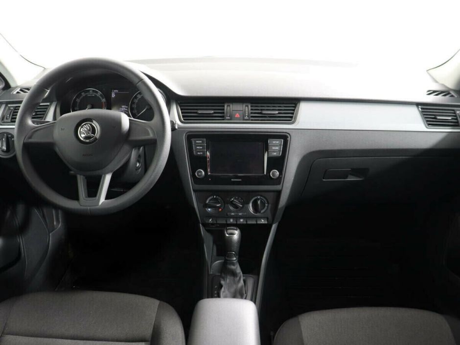 Skoda Rapid 1.6 АКПП, 2018, 60 000 км фото 5