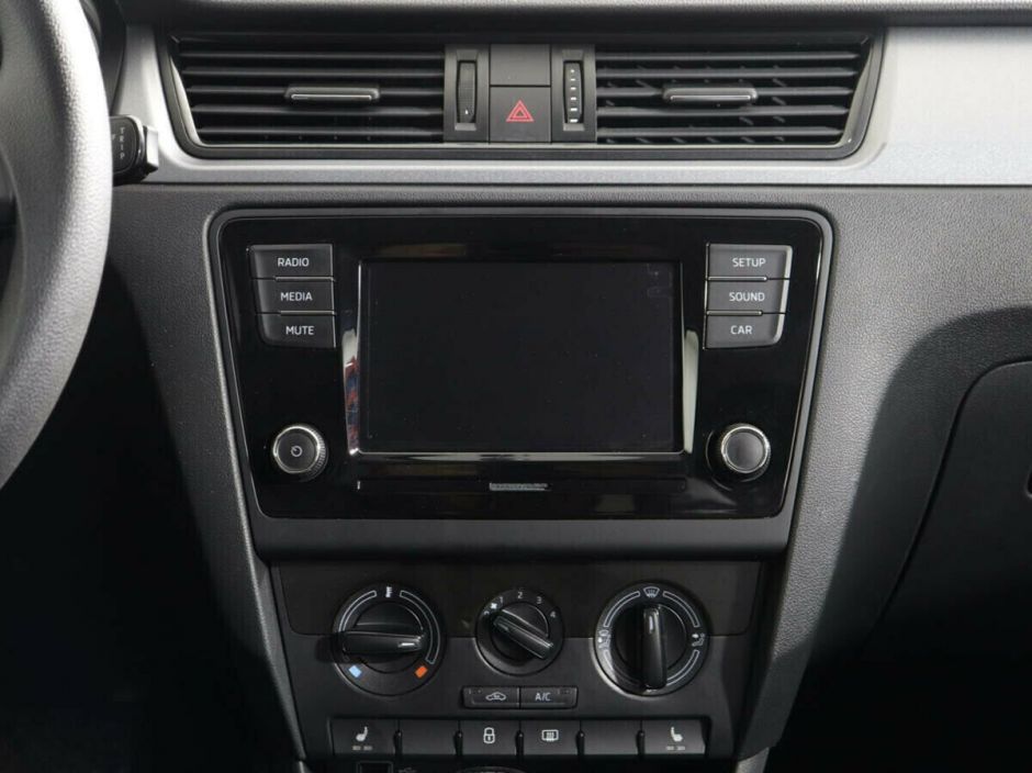 Skoda Rapid 1.6 АКПП, 2018, 60 000 км фото 6