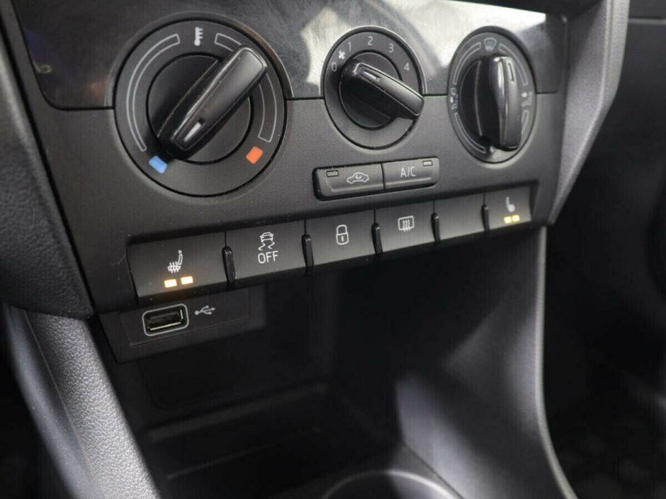 Skoda Rapid 1.6 МКПП, 2018, 71 000 км фото 10