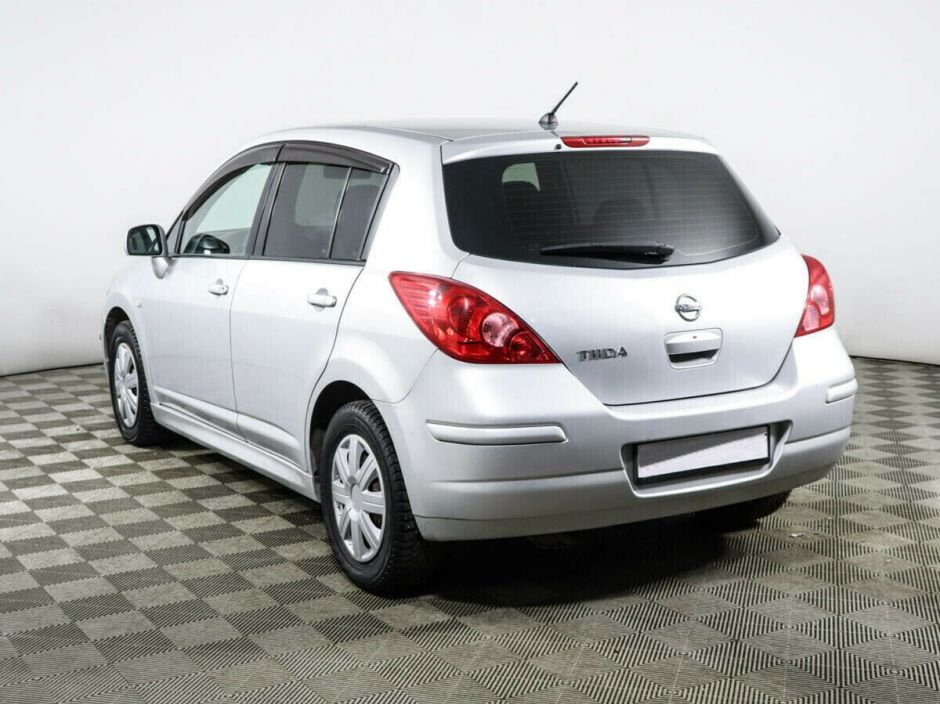 Nissan Tiida 1.6 АКПП, 2012, 133 000 км фото 4