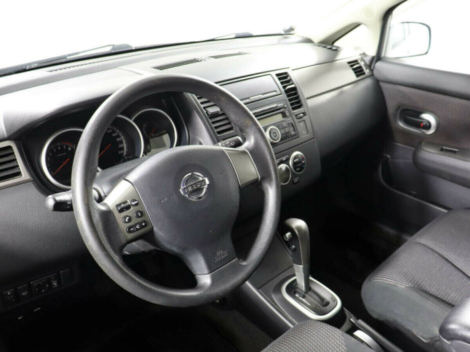 Nissan Tiida 1.6 АКПП, 2012, 133 000 км фото 5