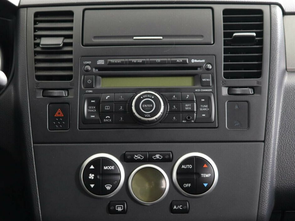 Nissan Tiida 1.6 АКПП, 2012, 133 000 км фото 7