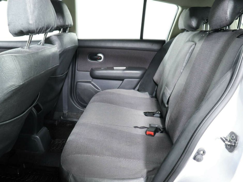 Nissan Tiida 1.6 АКПП, 2013, 120 000 км фото 9