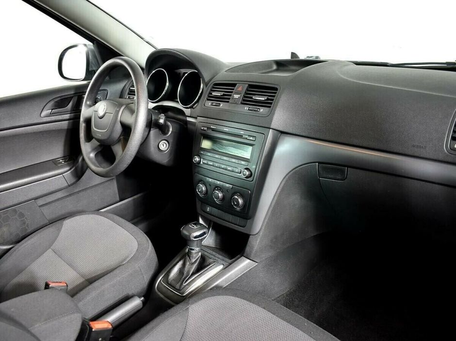 Skoda Yeti 1.2 РКПП, 2012, 138 000 км фото 5