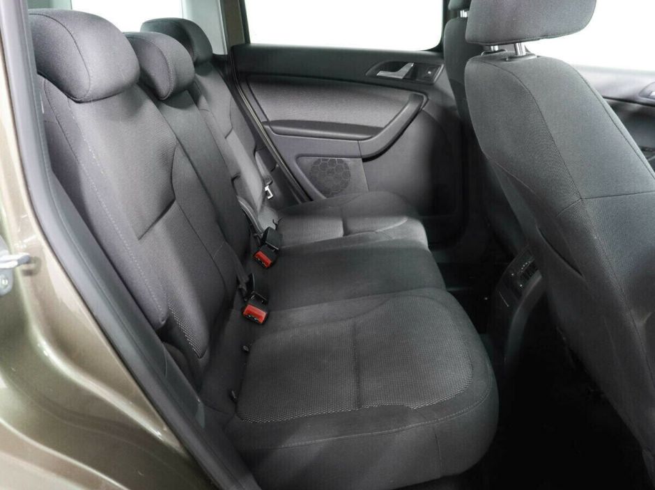 Skoda Yeti 1.2 РКПП, 2012, 139 000 км фото 9