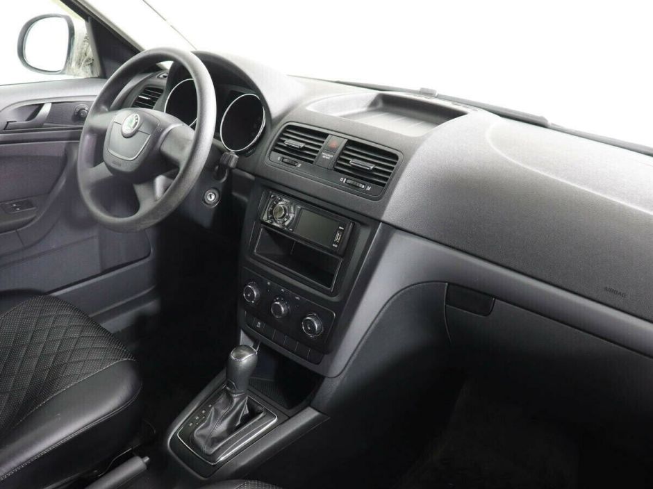 Skoda Yeti 1.2 РКПП, 2012, 136 000 км фото 9