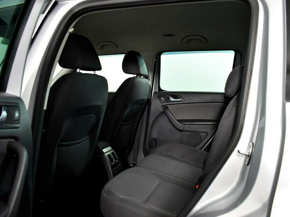 Skoda Yeti 1.8 РКПП, 2012, 141 000 км фото 6