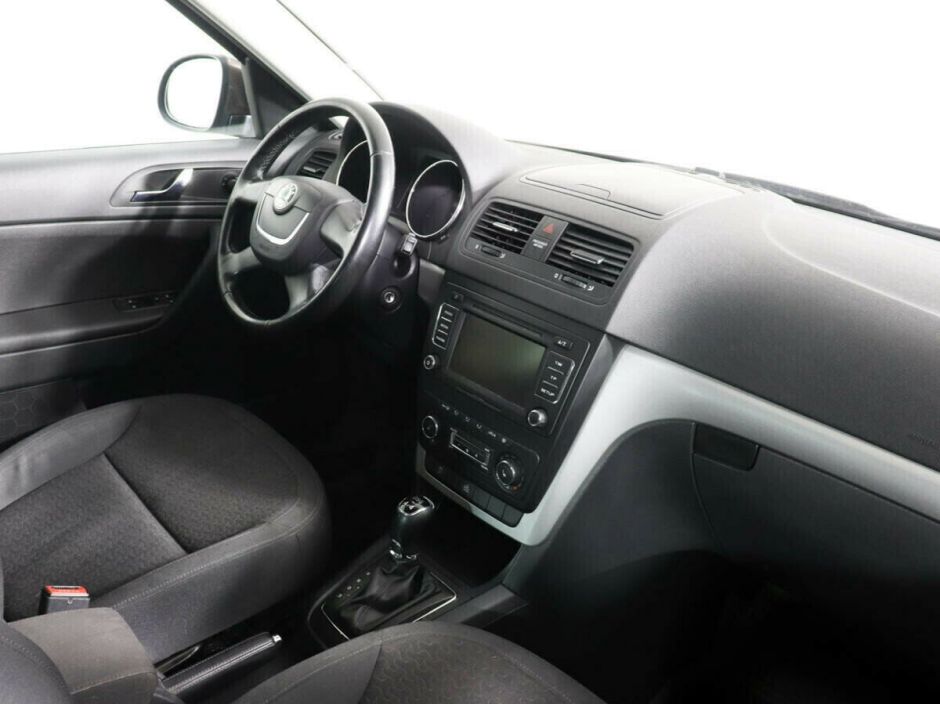 Skoda Yeti 1.8 РКПП, 2013, 124 000 км фото 8