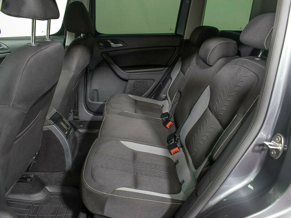 Skoda Yeti 1.8 РКПП, 2015, 102 000 км фото 7