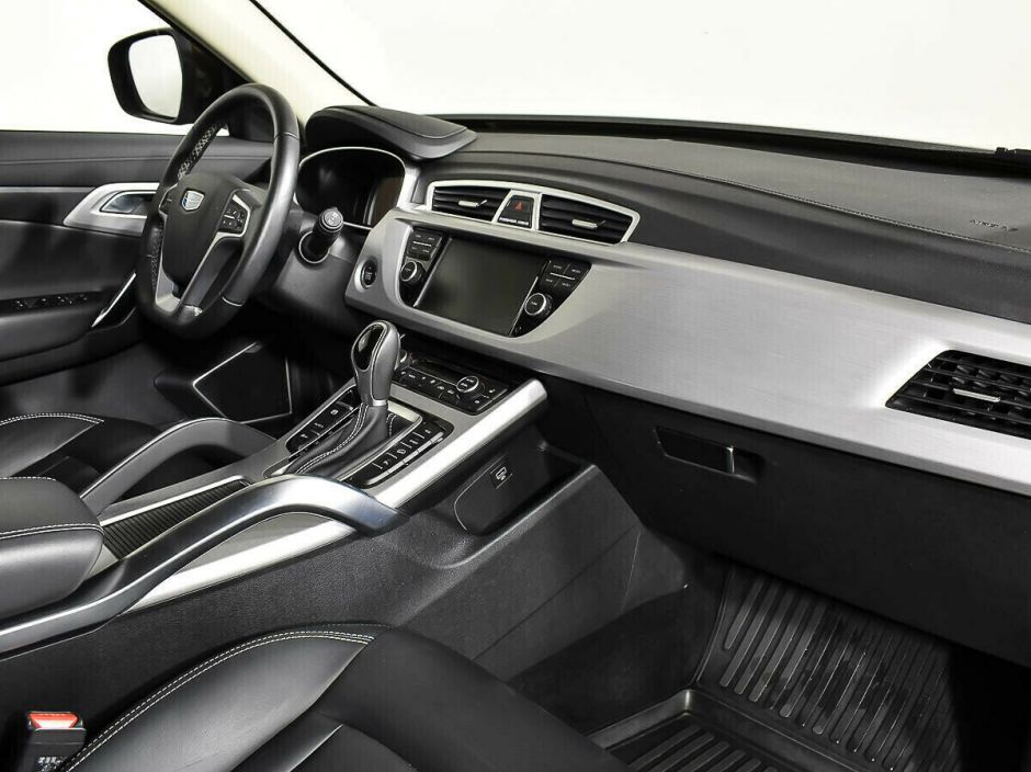 Geely Atlas 1.8 АКПП, 2018, 72 000 км фото 8