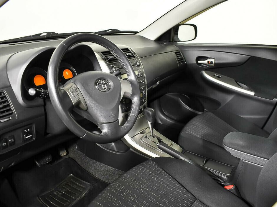 Toyota Corolla 1.6 АКПП, 2011, 148 000 км фото 5