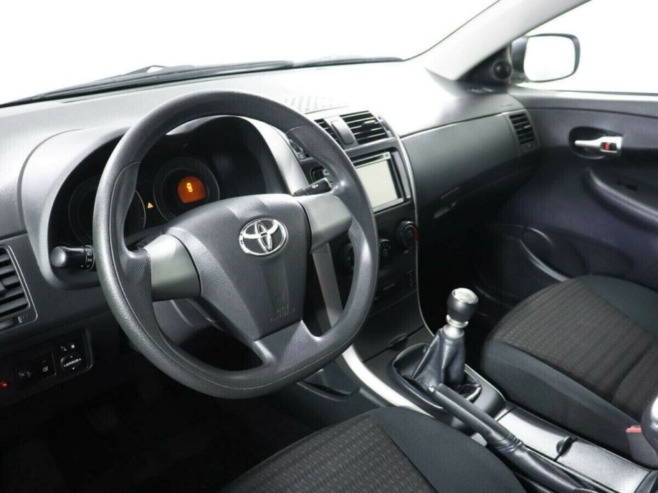 Toyota Corolla 1.6 МКПП, 2011, 143 000 км фото 9
