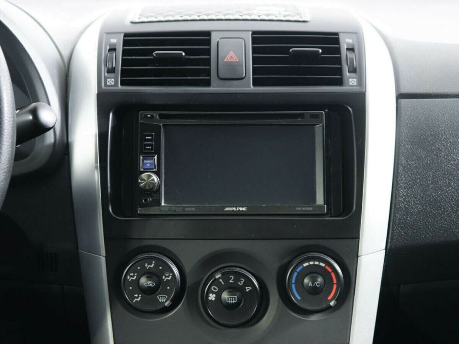 Toyota Corolla 1.6 МКПП, 2011, 143 000 км фото 10