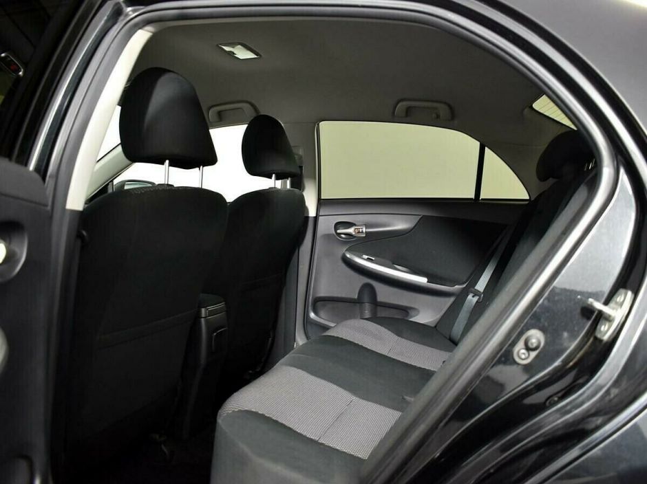 Toyota Corolla 1.6 МКПП, 2013, 121 000 км фото 6