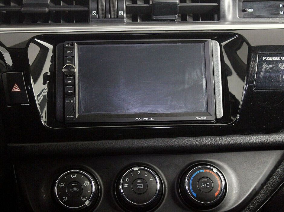 Toyota Corolla 1.6 МКПП, 2013, 119 000 км фото 6