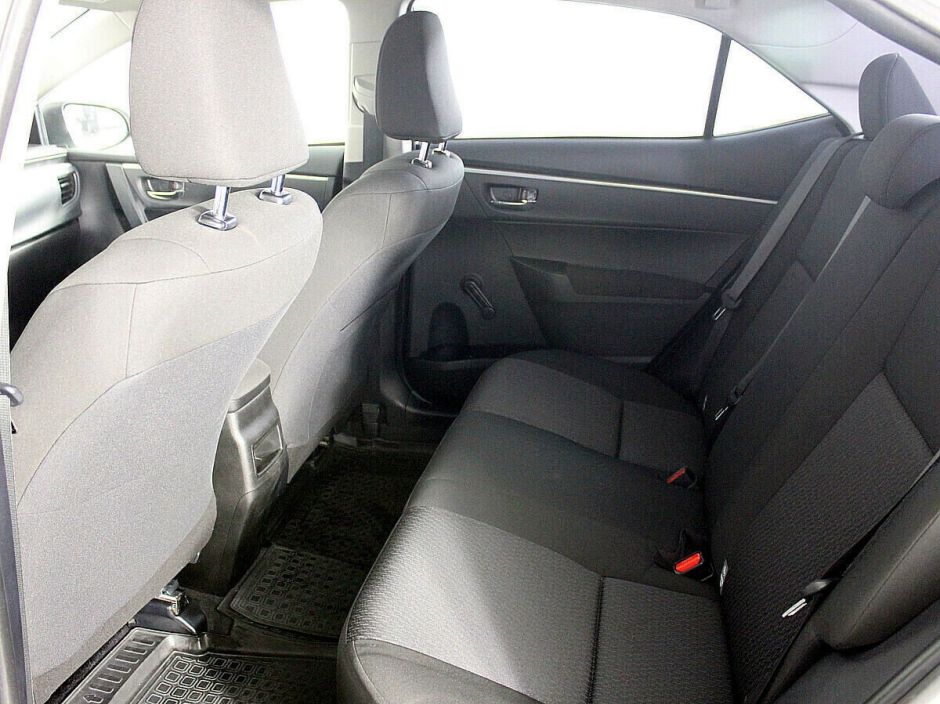 Toyota Corolla 1.6 МКПП, 2013, 119 000 км фото 9