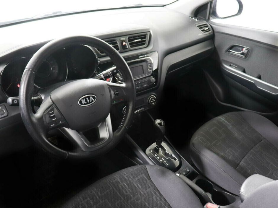Kia Rio 1.6 АКПП, 2013, 133 000 км фото 5