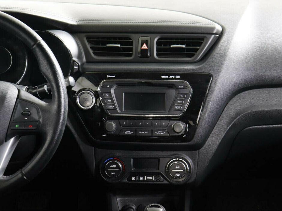 Kia Rio 1.6 АКПП, 2013, 133 000 км фото 6