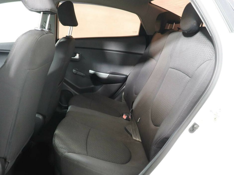 Kia Rio 1.4 МКПП, 2014, 112 000 км фото 6