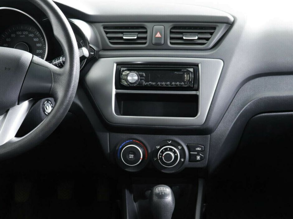 Kia Rio 1.4 МКПП, 2014, 122 000 км фото 5