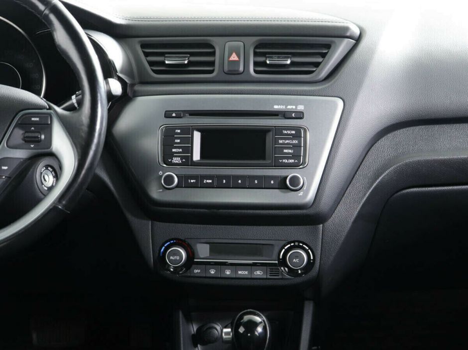 Kia Rio 1.6 АКПП, 2015, 98 000 км фото 5